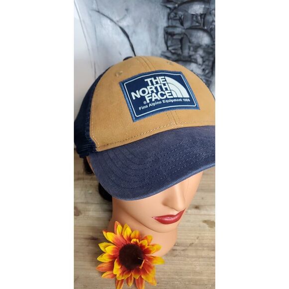 The North Face hat - Picture 2 of 4